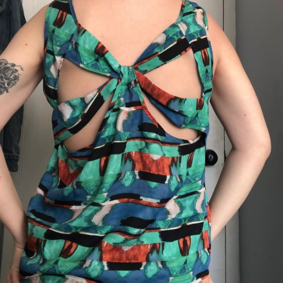 Silky Water Color Tank With Cut-Out Back Detail - Picture 2 of 7